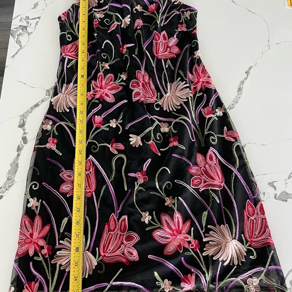 Donna Ricco dress size 4, worn once, armpit to armpit 15, length 35 - Picture 2 of 6